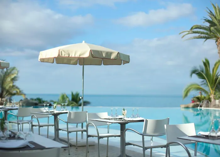 Adrian Hoteles Roca Nivaria